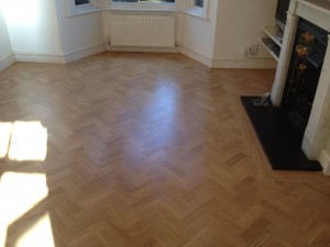 Parquet solid Oak Herringbone